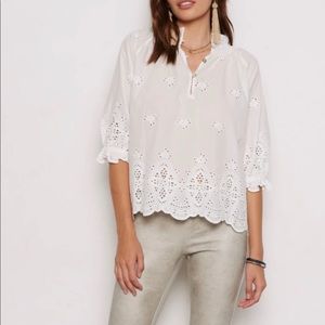 Tart eyelet-edged, relaxed Lilliana Top